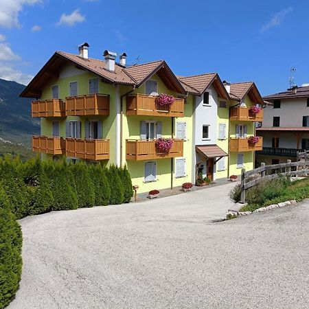 Appartamenti Viola Walter Cavedago Exterior foto